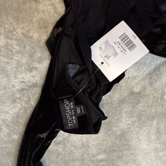 NWT Topshop Cold Shoulder Velvet Metallic Romantic Black Mini Dress Size 6 - Picture 6 of 9